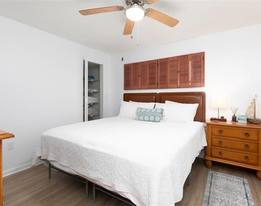 11000 Gulf Boulevard - Photo Thumbnail 18