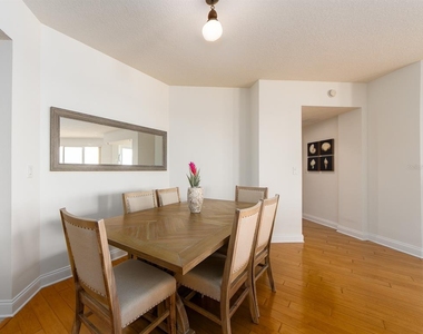 521 Mandalay Avenue - Photo Thumbnail 15