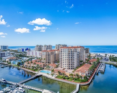 521 Mandalay Avenue - Photo Thumbnail 39
