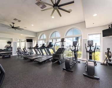 521 Mandalay Avenue - Photo Thumbnail 33