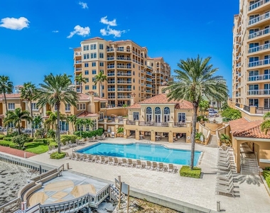 521 Mandalay Avenue - Photo Thumbnail 44