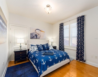 521 Mandalay Avenue - Photo Thumbnail 24