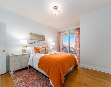 521 Mandalay Avenue - Photo Thumbnail 27