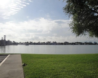 500 Treasure Island Causeway - Photo Thumbnail 26