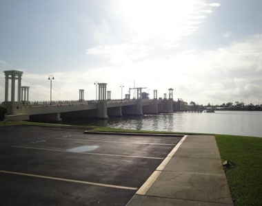 500 Treasure Island Causeway - Photo Thumbnail 28