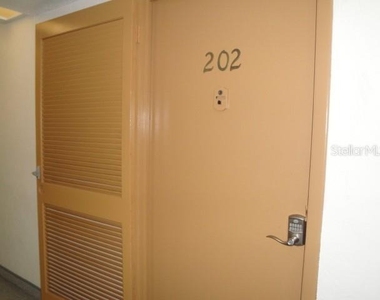 500 Treasure Island Causeway - Photo Thumbnail 30