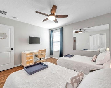 3737 Copperspring Boulevard - Photo Thumbnail 14