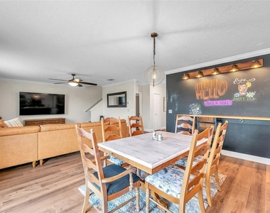3737 Copperspring Boulevard - Photo Thumbnail 40