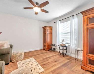 3737 Copperspring Boulevard - Photo Thumbnail 21