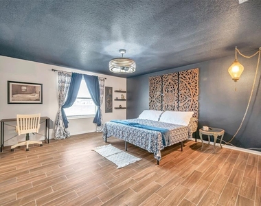 3737 Copperspring Boulevard - Photo Thumbnail 1