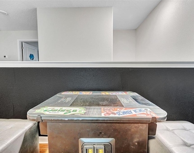 3737 Copperspring Boulevard - Photo Thumbnail 35