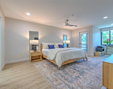 739 Bayport Way - Photo Thumbnail 24