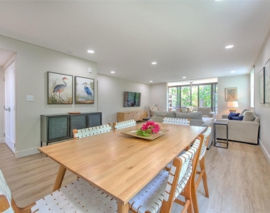 739 Bayport Way - Photo Thumbnail 14