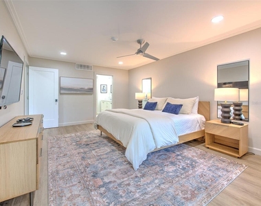 739 Bayport Way - Photo Thumbnail 27