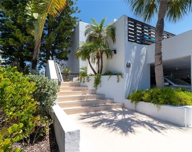 817 Bayport Way - Photo Thumbnail 5