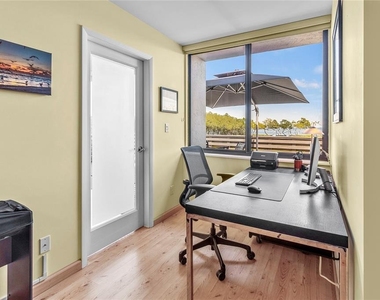 817 Bayport Way - Photo Thumbnail 37