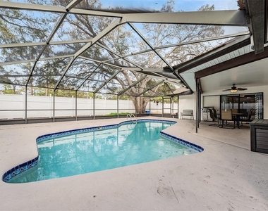 1 Fernery Lane - Photo Thumbnail 4