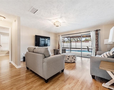 1 Fernery Lane - Photo Thumbnail 19