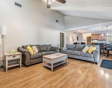 1 Fernery Lane - Photo Thumbnail 38
