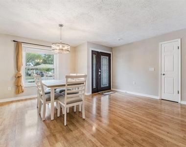 1 Fernery Lane - Photo Thumbnail 15