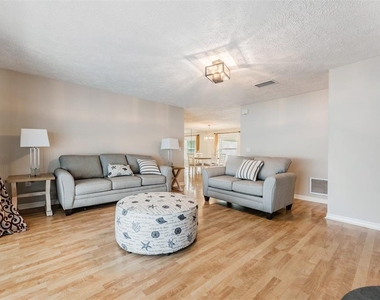 1 Fernery Lane - Photo Thumbnail 18