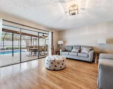 1 Fernery Lane - Photo Thumbnail 21
