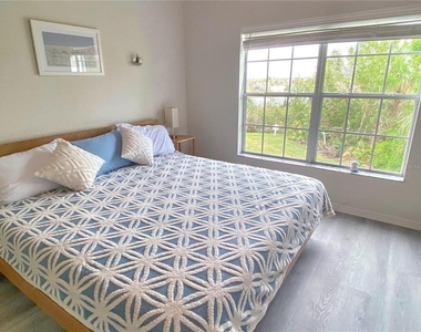 2121 Heron Lake Drive - Photo Thumbnail 13