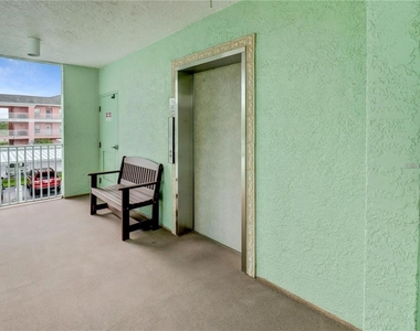 2121 Heron Lake Drive - Photo Thumbnail 16