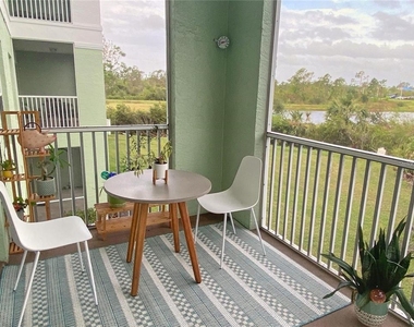 2121 Heron Lake Drive - Photo Thumbnail 18