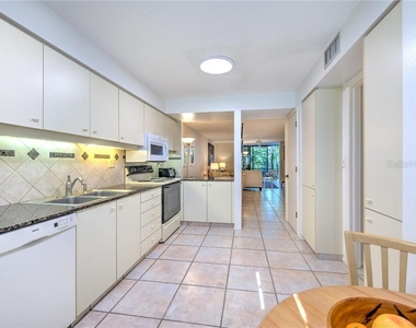 830 Bayport Way - Photo Thumbnail 11