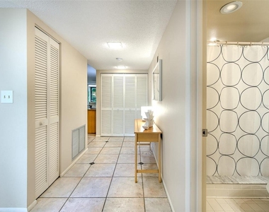 830 Bayport Way - Photo Thumbnail 9