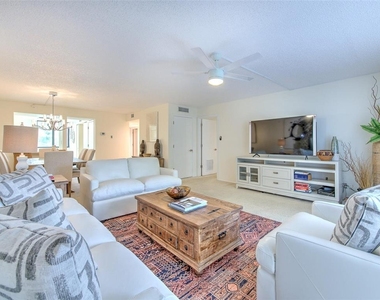 833 Bayport Way - Photo Thumbnail 9