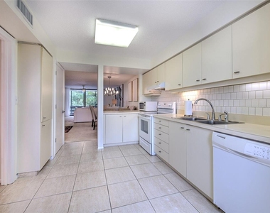 833 Bayport Way - Photo Thumbnail 11