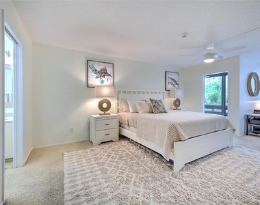 833 Bayport Way - Photo Thumbnail 14