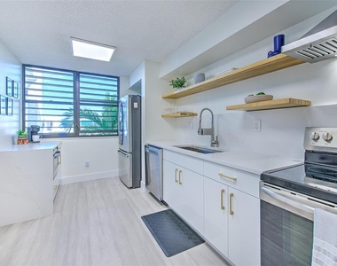 805 Bayport Way - Photo Thumbnail 9