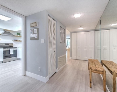 805 Bayport Way - Photo Thumbnail 5