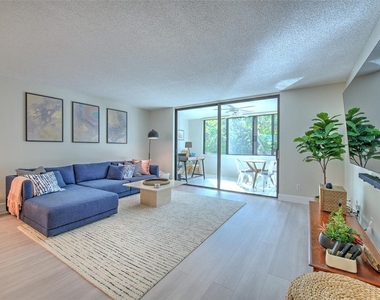 805 Bayport Way - Photo Thumbnail 20
