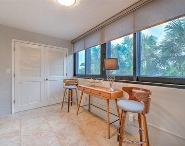 741 Bayport Way - Photo Thumbnail 18
