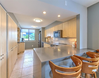 741 Bayport Way - Photo Thumbnail 11
