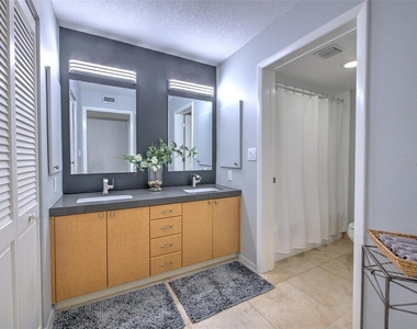 741 Bayport Way - Photo Thumbnail 25