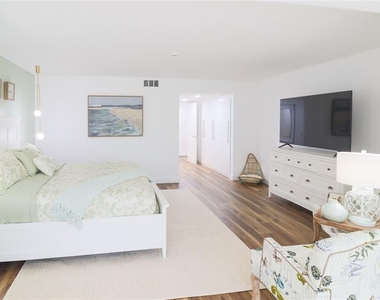 716 Bayport Way - Photo Thumbnail 38