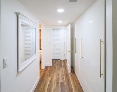 716 Bayport Way - Photo Thumbnail 30