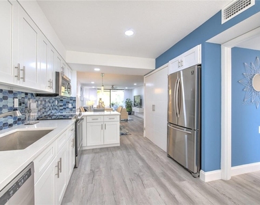 522 Bayport Way - Photo Thumbnail 7