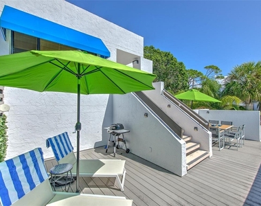 720 Bayport Way - Photo Thumbnail 5