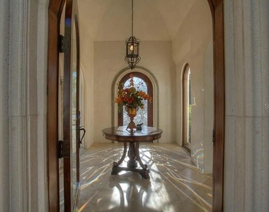 100 W Davis Boulevard - Photo Thumbnail 2