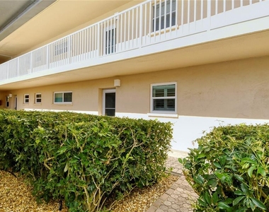 1257 S Portofino Drive - Photo Thumbnail 3