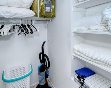 1257 S Portofino Drive - Photo Thumbnail 27