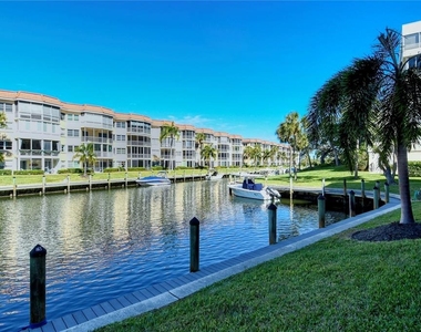 1257 S Portofino Drive - Photo Thumbnail 16
