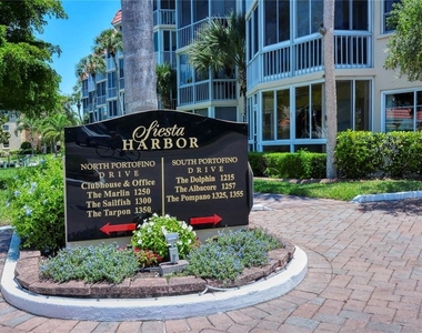 1257 S Portofino Drive - Photo Thumbnail 33