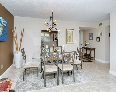 1257 S Portofino Drive - Photo Thumbnail 12